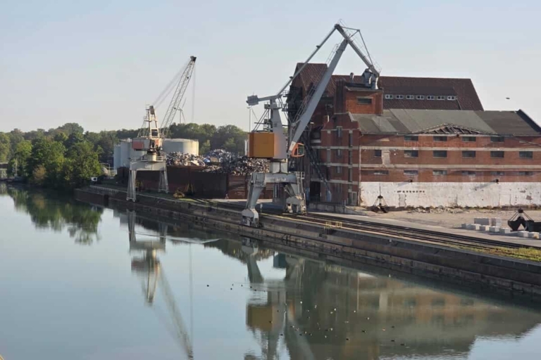 Portalkran mit Ausleger am Hafen Hildesheim bei der Kranführerausbildung